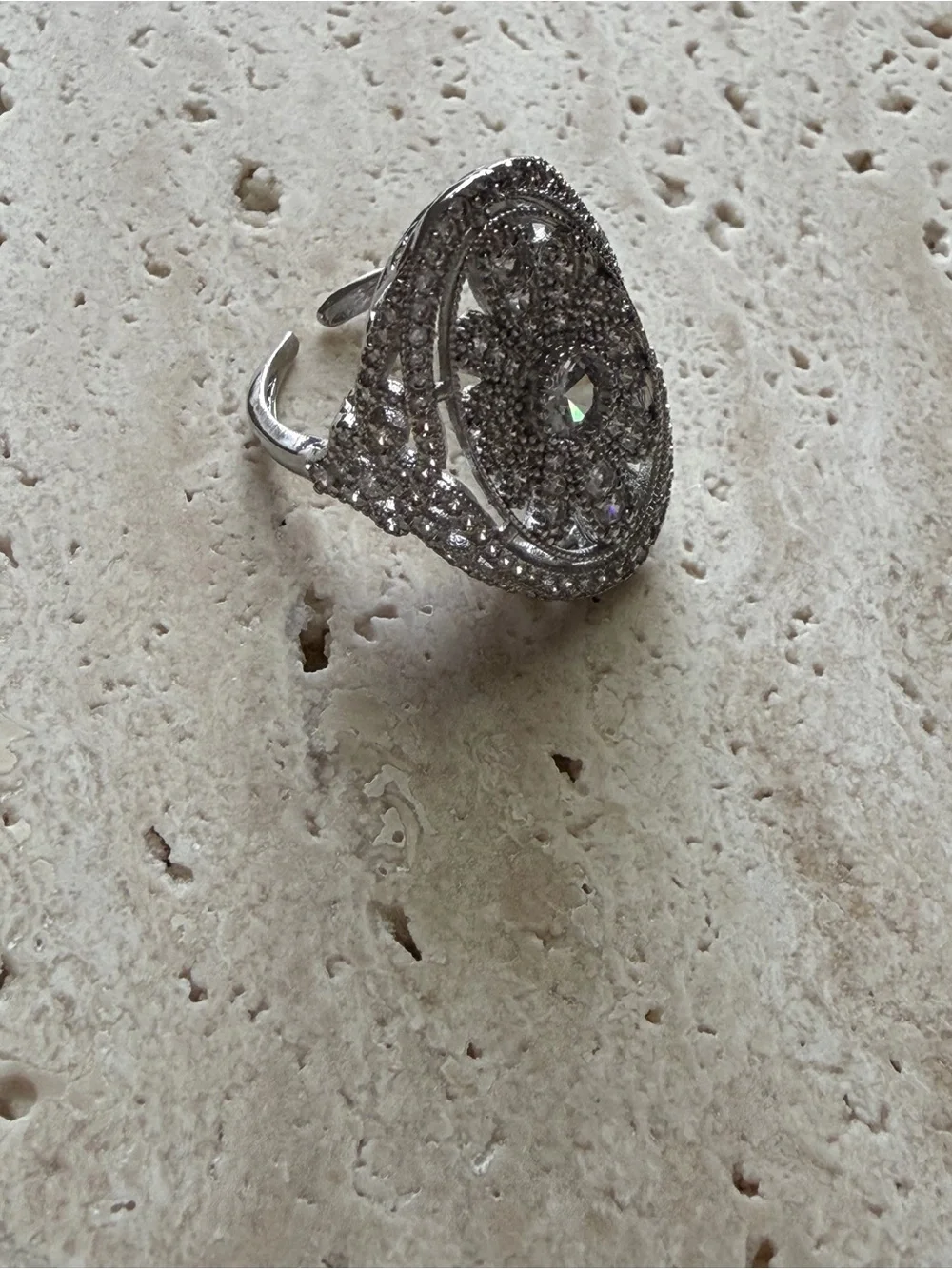 Elegant Oval Floral Statement Ring